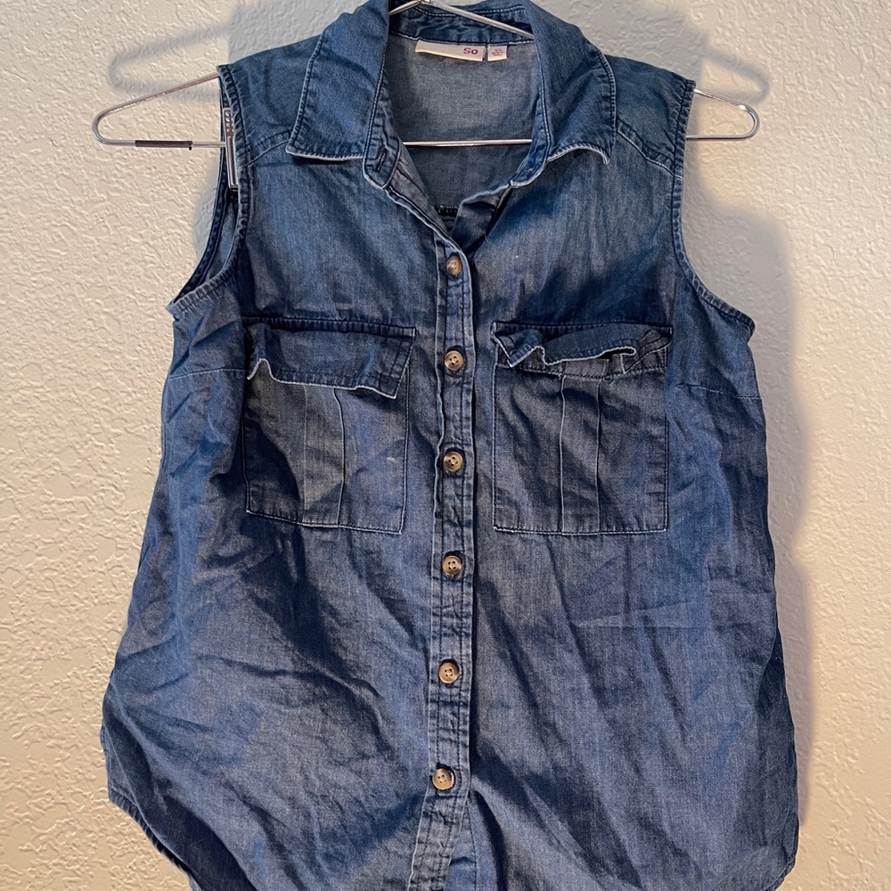 Casual Sleeveless Denim Button-Up